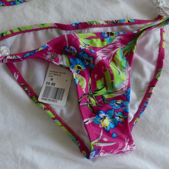 Tropical Print Bikini - SPRING BREAK! - Picture 2 of 8